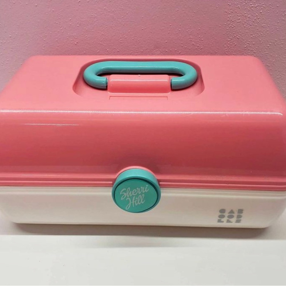 Limited Edition Rare Sherri Hill Makeup case Caboodles
